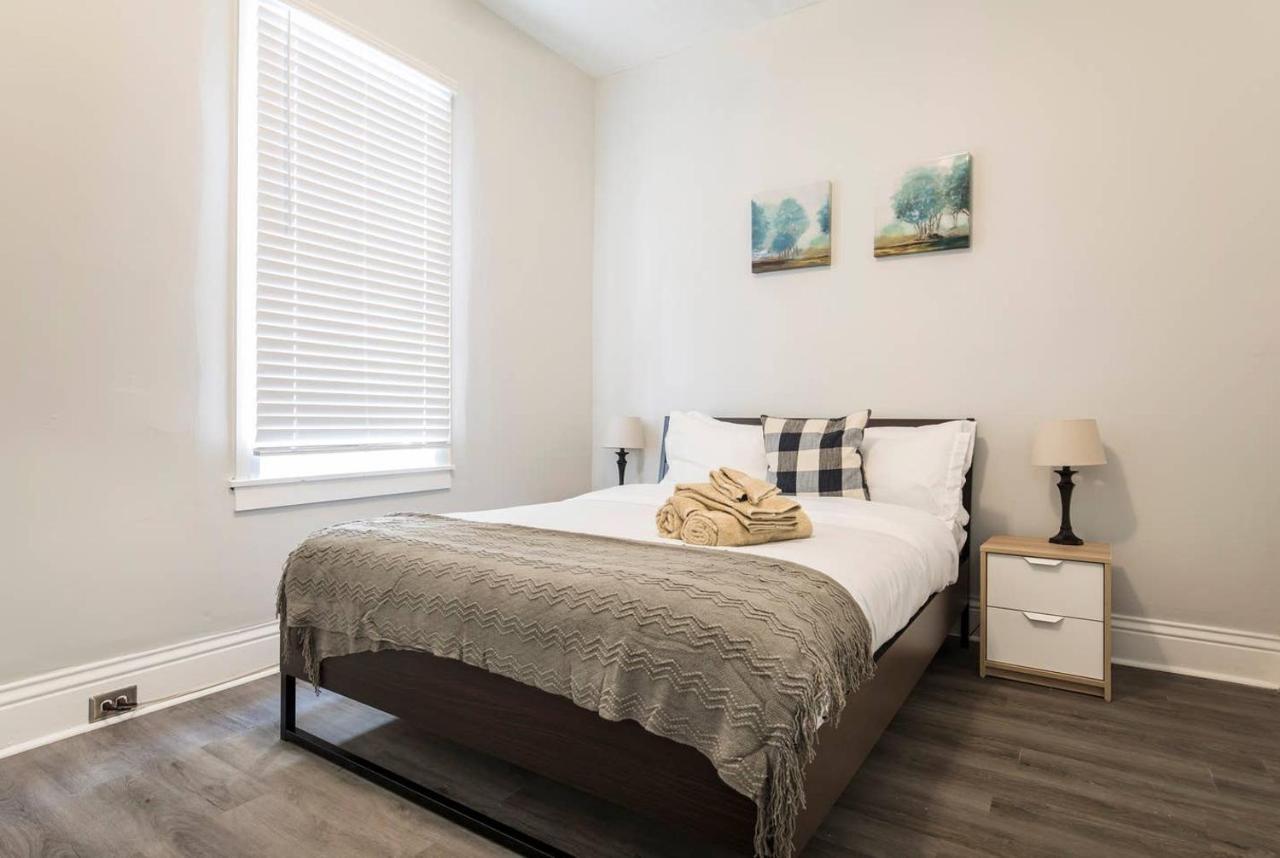 Dream House 4br 2ba By Cozysuites * Louisville